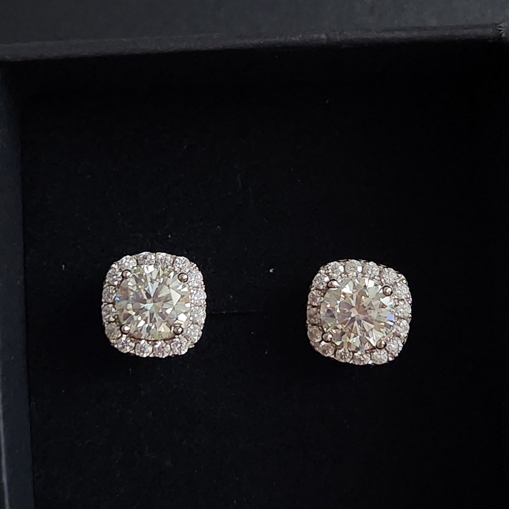 2 cttw Moissanite 925 sterling silver square stud earrings
